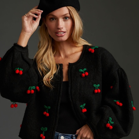 🆕🍒Farm Rio🍒 Crochet Cherry Cardigan Size Large - Picture 7 of 8